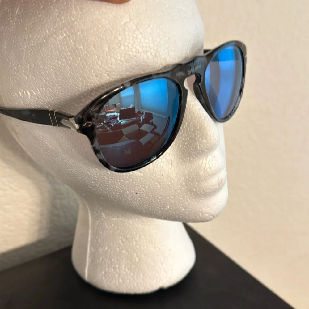 Persol 649 discontinured color blue mirror